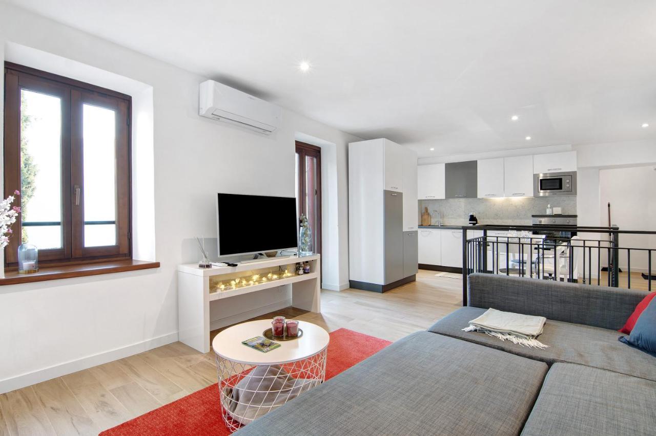 Fogazzaro Lake View Apartment Oria  Bagian luar foto