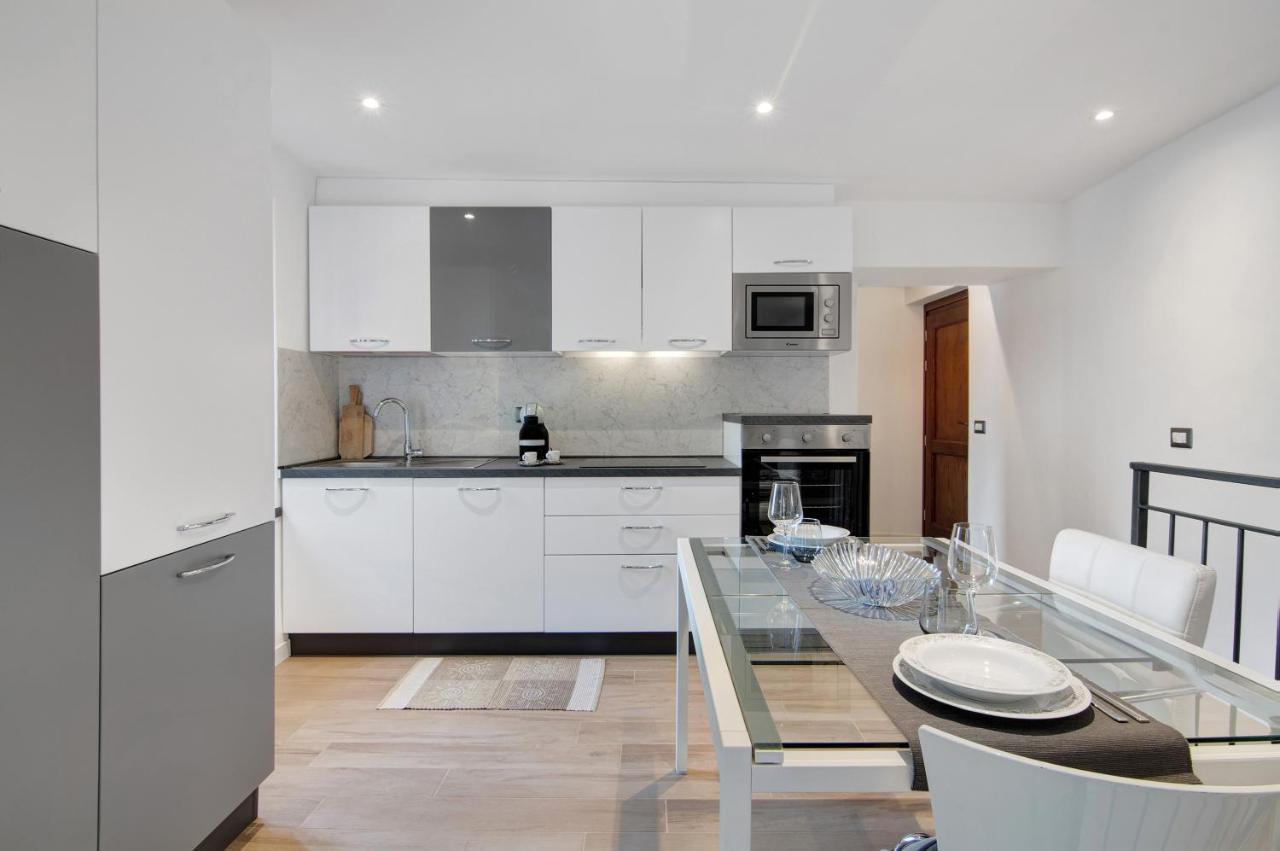 Fogazzaro Lake View Apartment Oria  Bagian luar foto