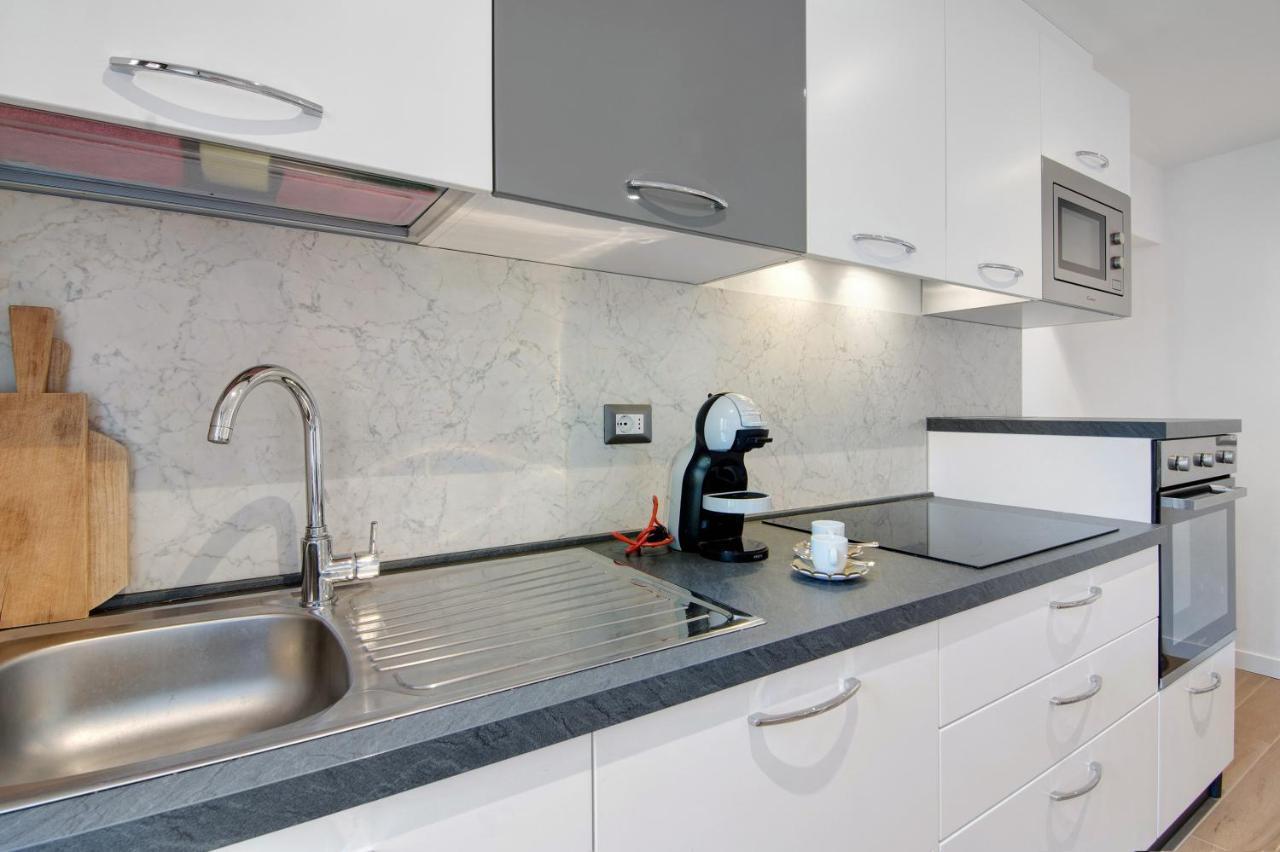Fogazzaro Lake View Apartment Oria  Bagian luar foto