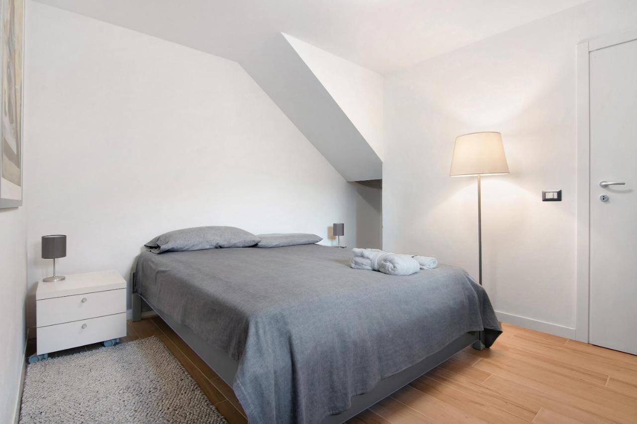 Fogazzaro Lake View Apartment Oria  Bagian luar foto