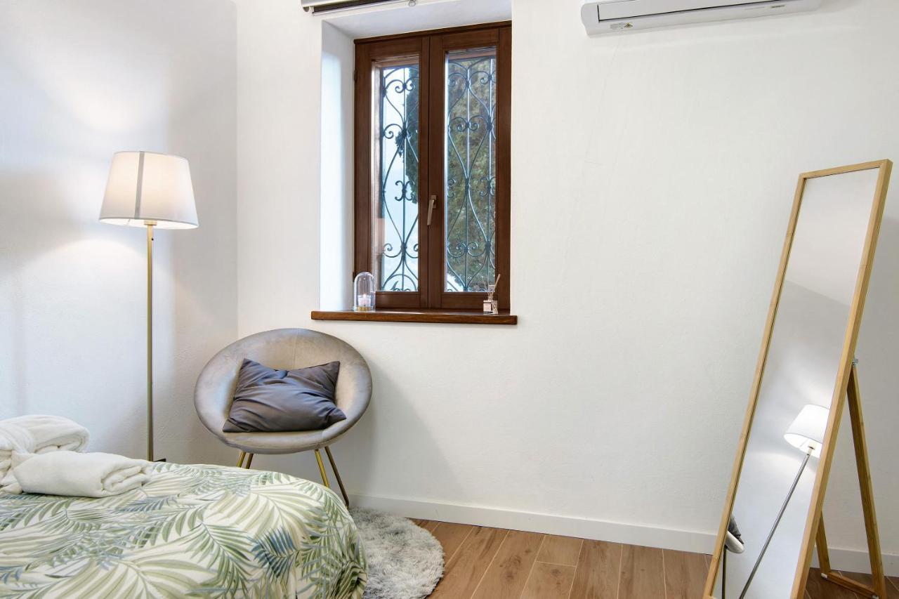 Fogazzaro Lake View Apartment Oria  Bagian luar foto
